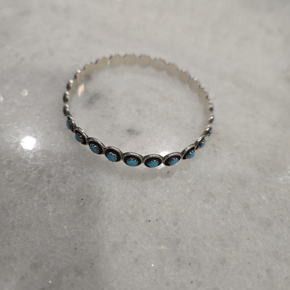 Bracelet Vintage Zuni Sterling Silver & Turquoise Petit Point Bangle Bracelet - Picture 4 of 4
